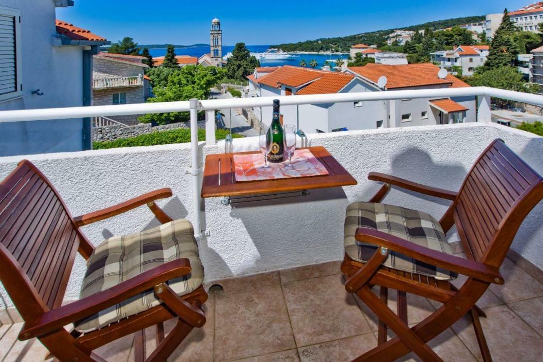 Apartments Jacky Hvar Town Luaran gambar