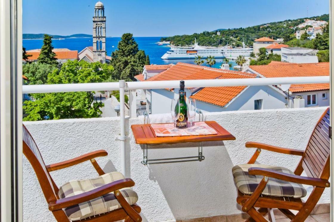 Apartments Jacky Hvar Town Luaran gambar